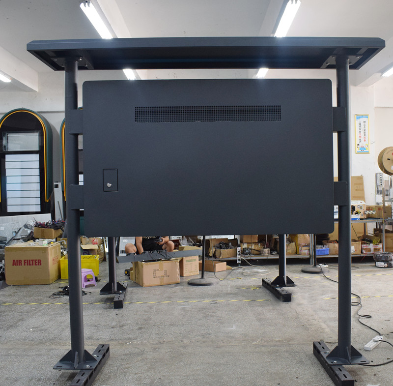 户外雨棚式广告机