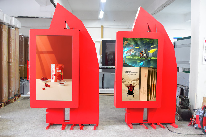 户外雨棚式广告显示屏,支持各种外观尺寸定制