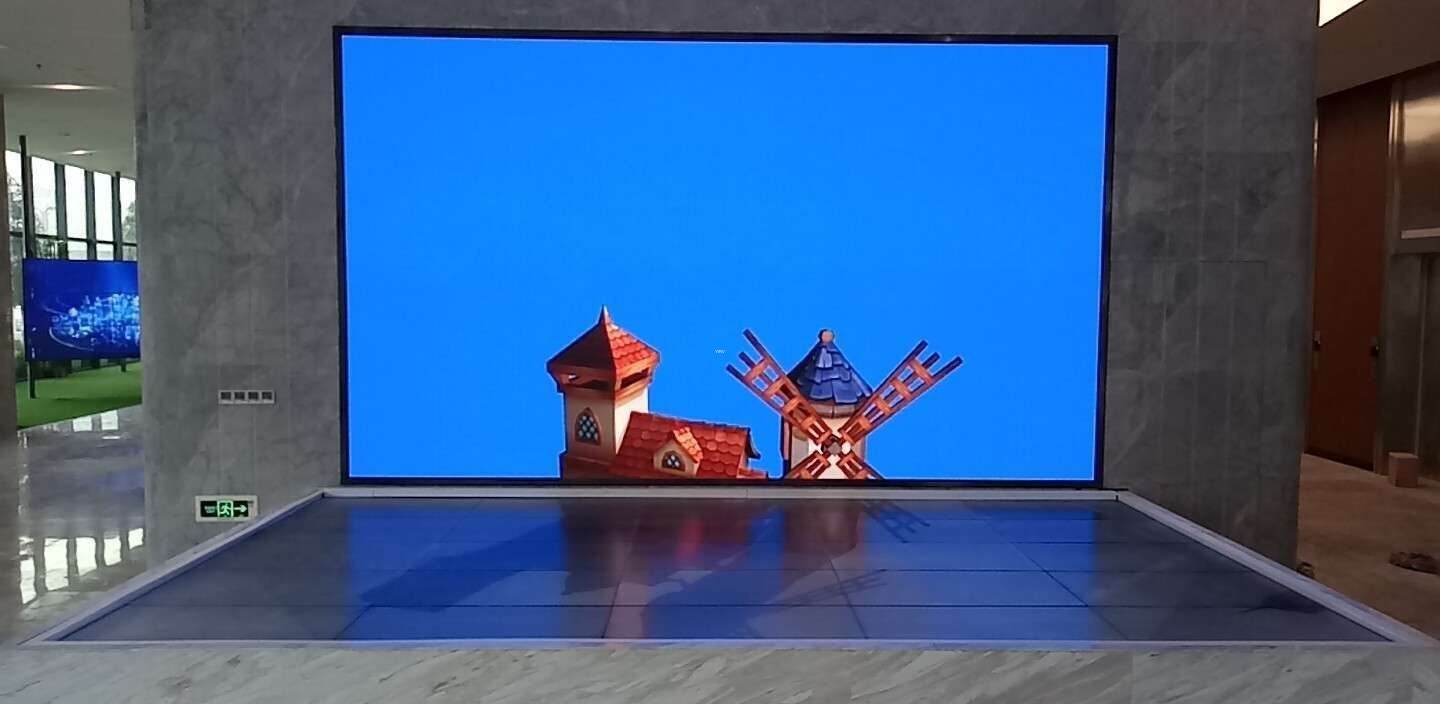 羿睿液晶广告机