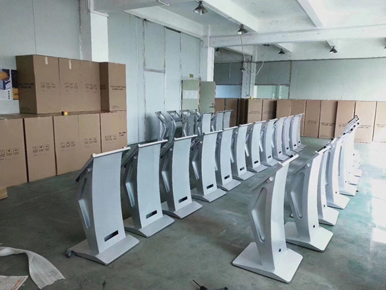 液晶广告机-YIRV、羿睿品牌